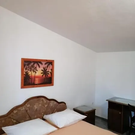 In With Balcony, Air Conditioning, Wifi 5146-7