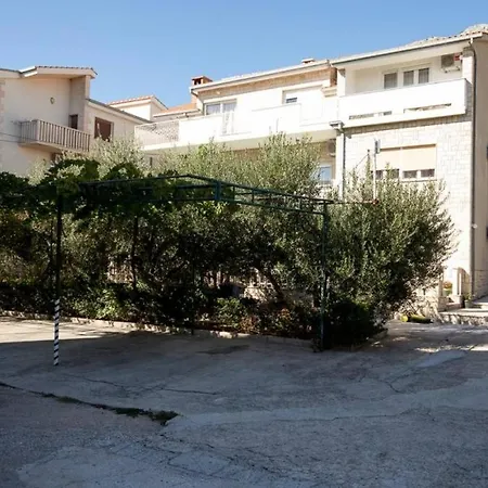 In With Balcony, Air Conditioning, Wifi 5146-7 * Duce