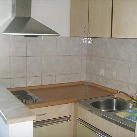 In With Balcony, Air Conditioning, Wifi 5146-7 * Duce